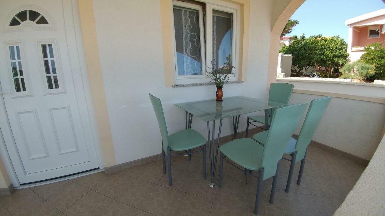 Apartments Ayla Vir Exterior photo